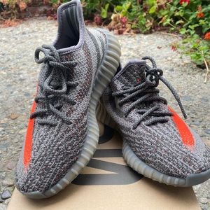 Yeezy Boost 350 V2